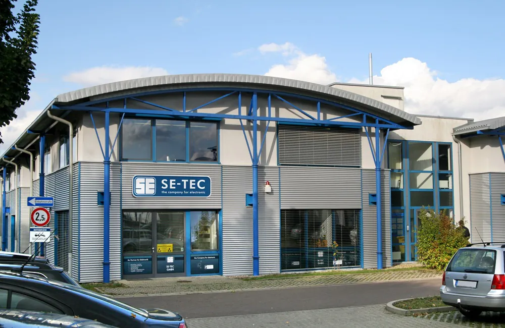 Mit 12 Mitarbeitern und neuer Technik einen großen Schritt nach vorn SE-TEC Fertigungsstätte ab 2006