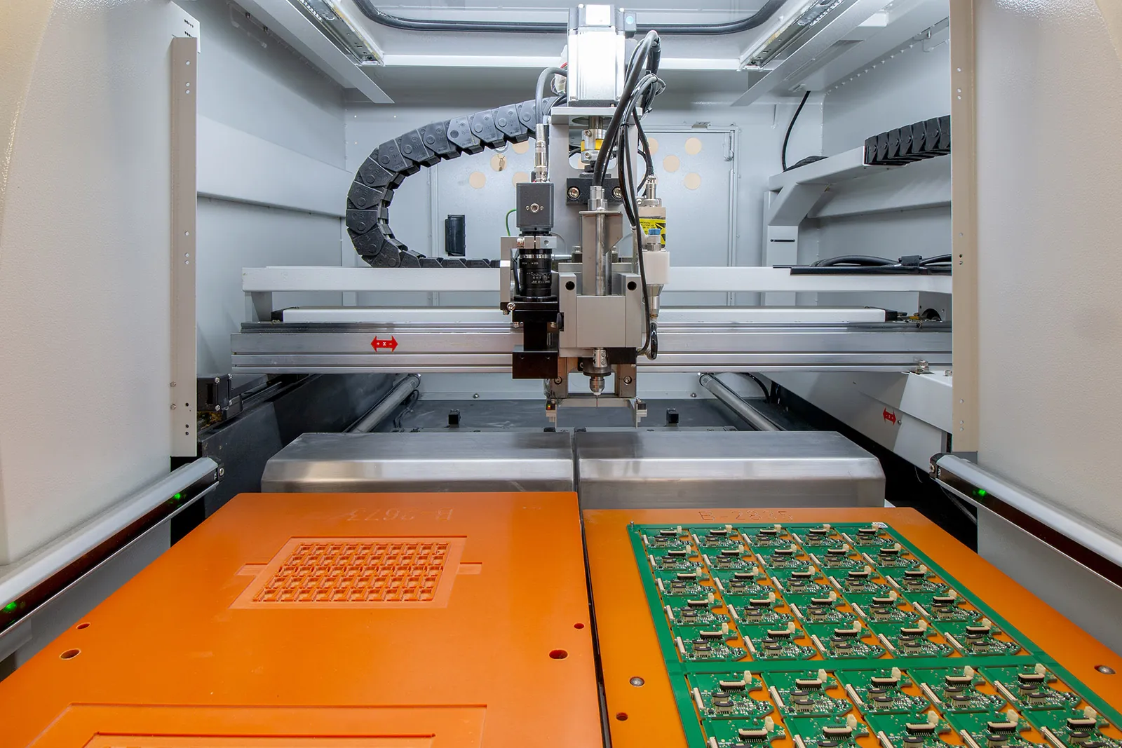 CNC-Fräs- und Lasernutzentrenner